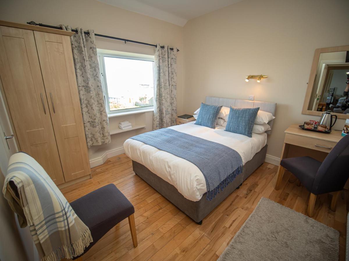 Ceol Na Mara Guest House 恩尼斯克朗 外观 照片