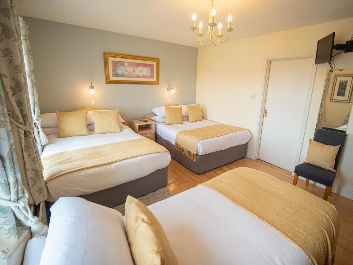 Ceol Na Mara Guest House 恩尼斯克朗 外观 照片
