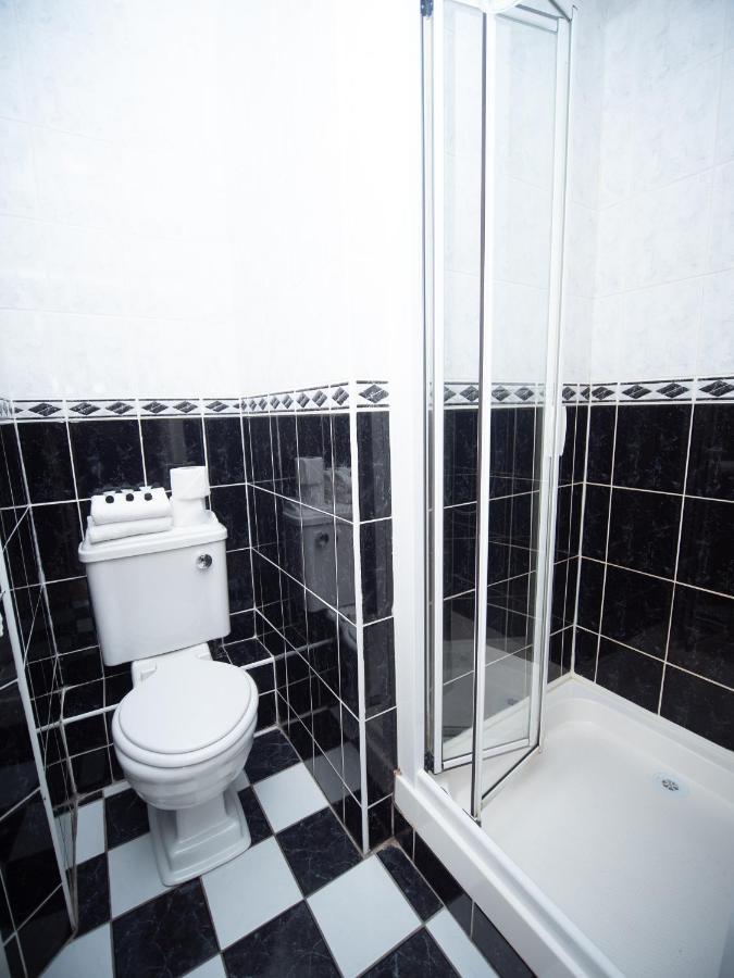 Ceol Na Mara Guest House 恩尼斯克朗 外观 照片